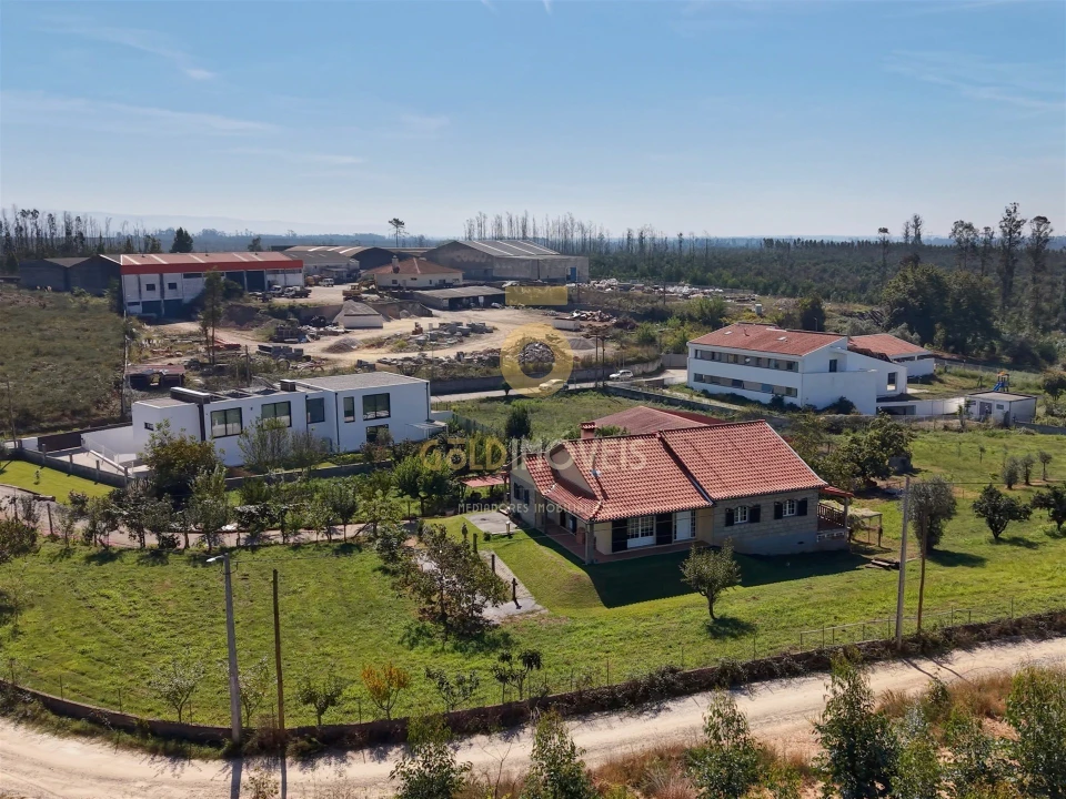 Moradia T4 para Venda em Albergaria-A-Velha e Valmaior Foto 89