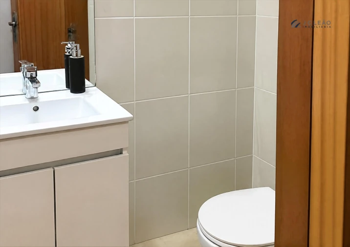 Apartamento T3 para Venda em Paredes Foto 17