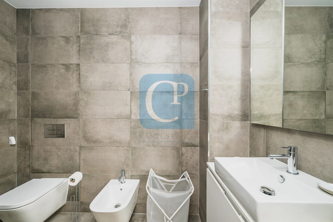 Apartamento T1 para Arrendamento em Paranhos Foto 6