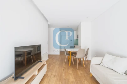 Apartamento T1 para Arrendamento em Paranhos