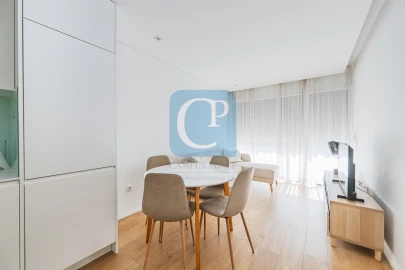 Apartamento T1 para Arrendamento em Paranhos