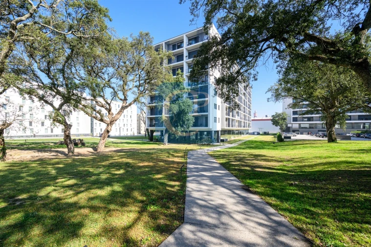Apartamento T1 para Arrendamento em Paranhos Foto 20