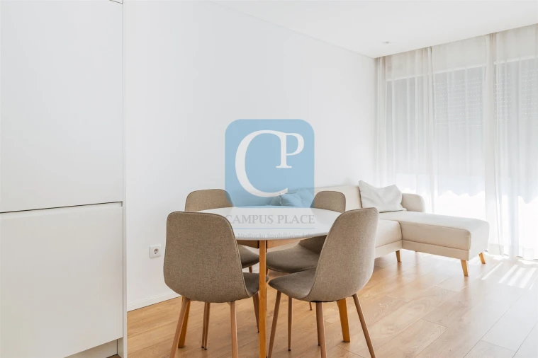 Apartamento T1 para Arrendamento em Paranhos Foto 13