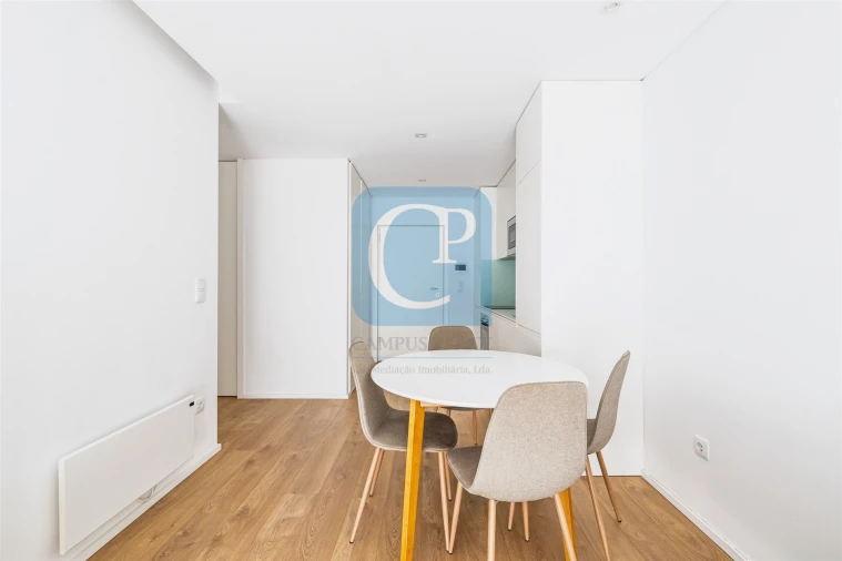 Apartamento T1 para Arrendamento em Paranhos Foto 18