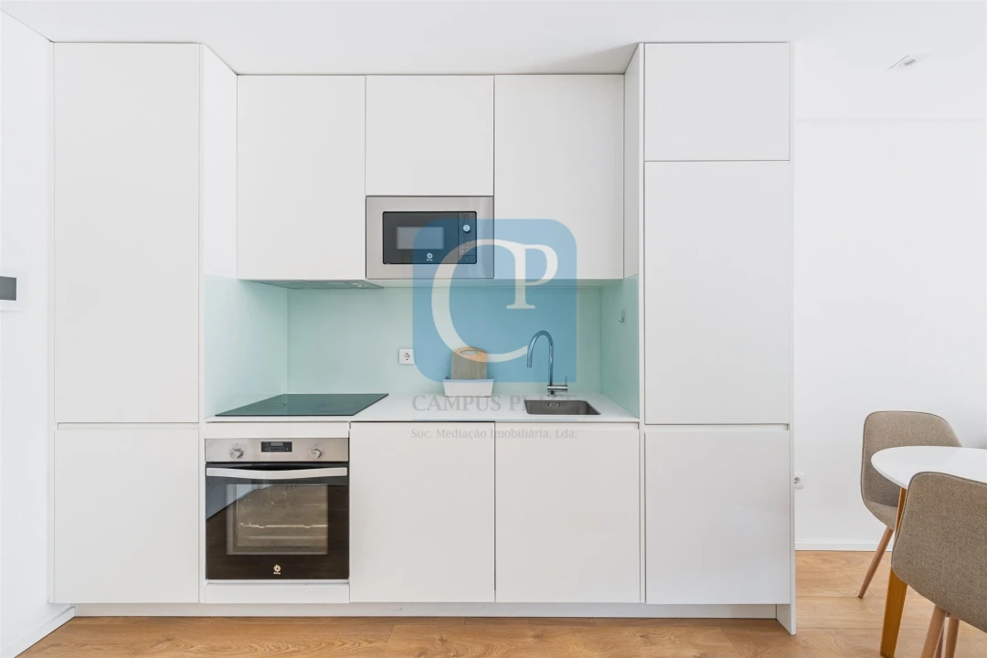 Apartamento T1 para Arrendamento em Paranhos Foto 12
