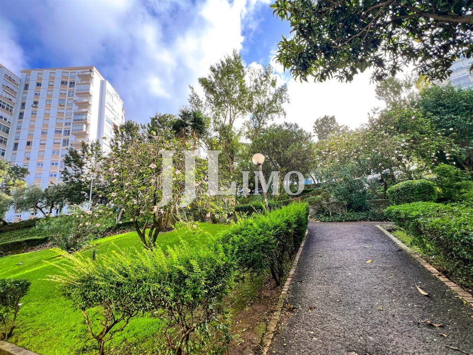 Apartamento T3 para Arrendamento em Carnaxide e Queijas Foto 27