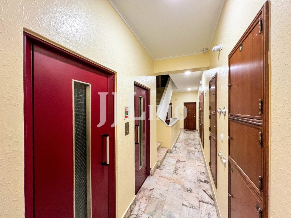 Apartamento T3 para Arrendamento em Carnaxide e Queijas Foto 26