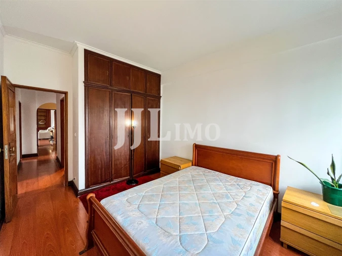 Apartamento T3 para Arrendamento em Carnaxide e Queijas Foto 19