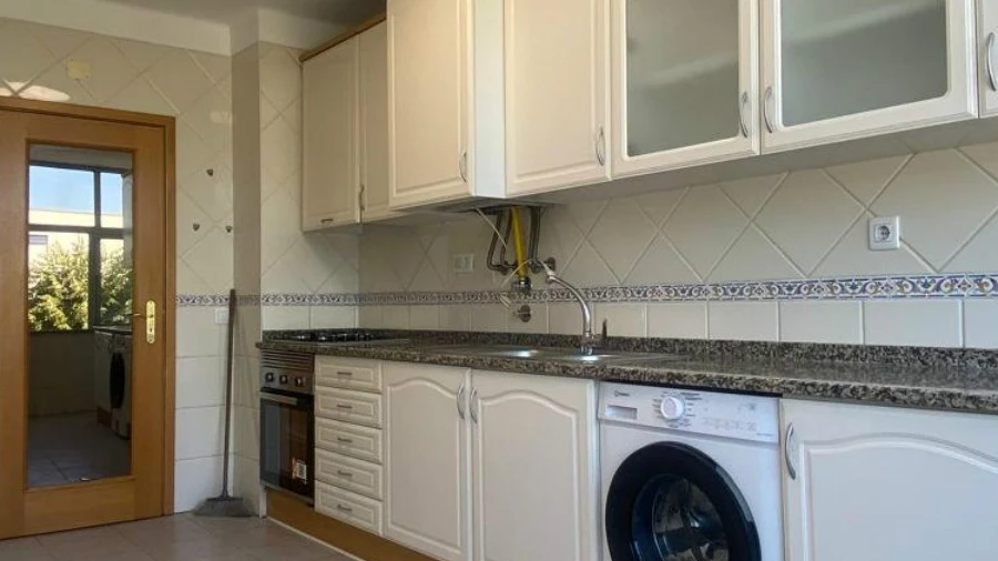 Apartamento T2 para Arrendamento em Viseu