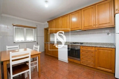 Apartamento T3 para Venda em Samil