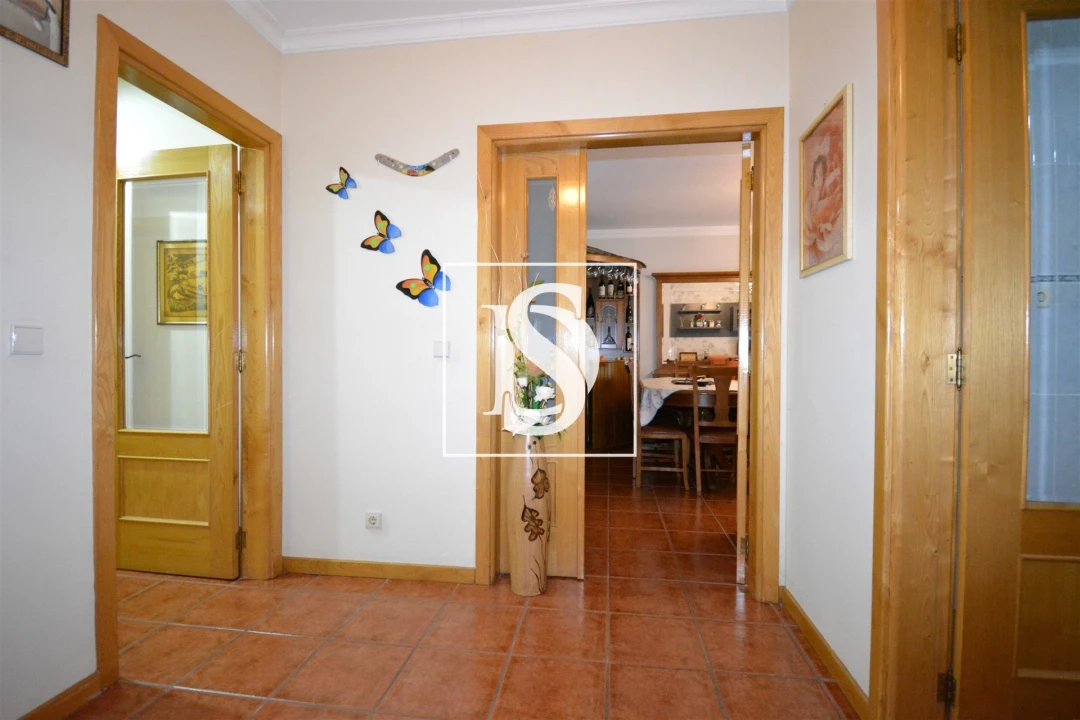 Apartamento T3 para Venda em Samil Foto 2