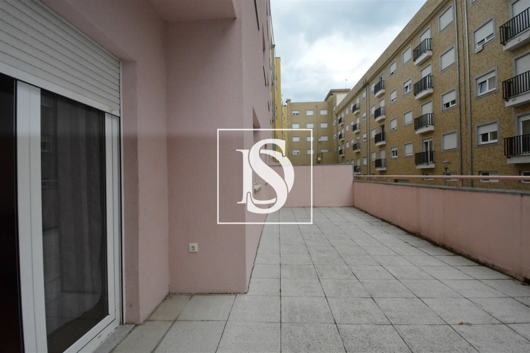 Apartamento T3 para Venda em Samil Foto 16