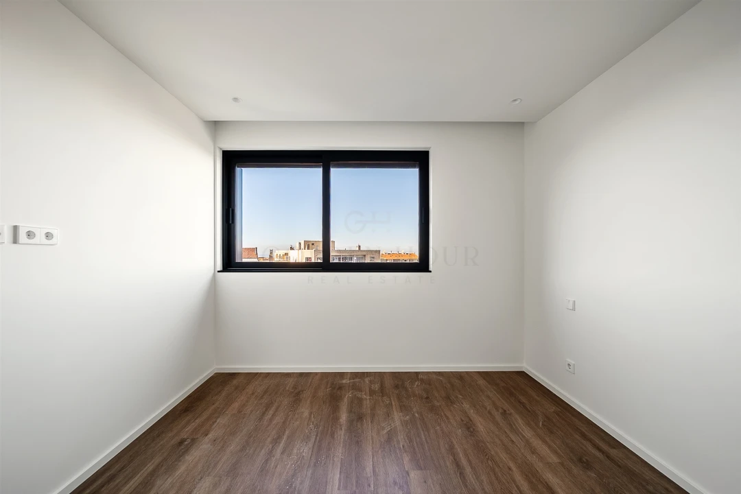 Apartamento T3 para Venda em Mafamude e Vilar do Paraíso Foto 10