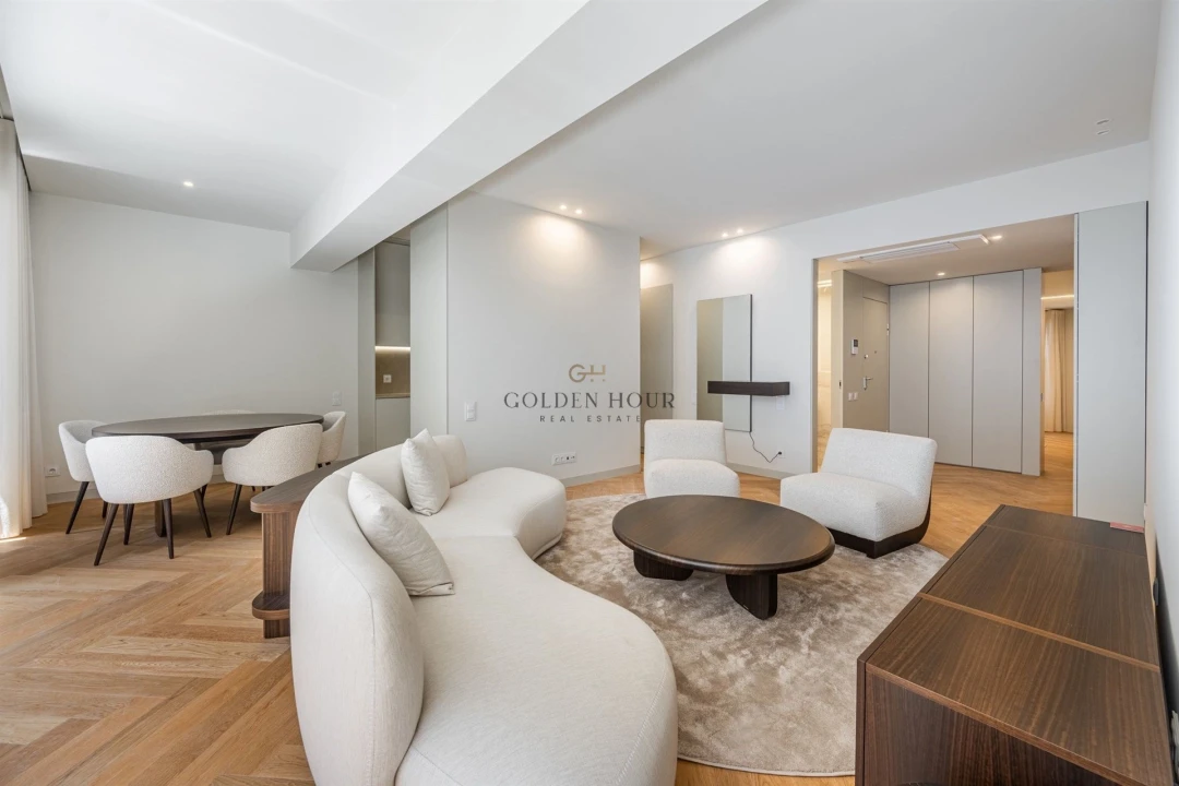 Apartamento T3 para Venda em Cedofeita, Santo Ildefonso, Sé, Miragaia, São Nicolau e Vitória Foto 1