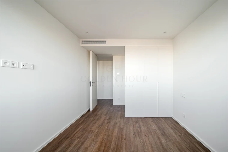 Apartamento T3 para Venda em Mafamude e Vilar do Paraíso Foto 23