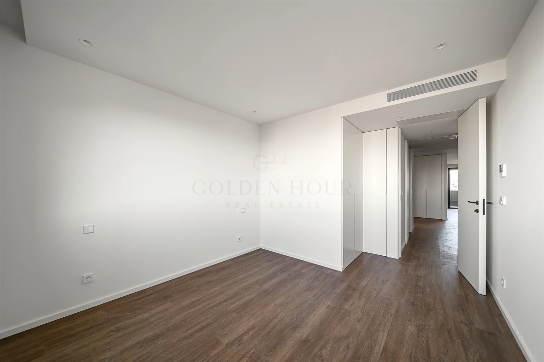 Apartamento T3 para Venda em Mafamude e Vilar do Paraíso Foto 11