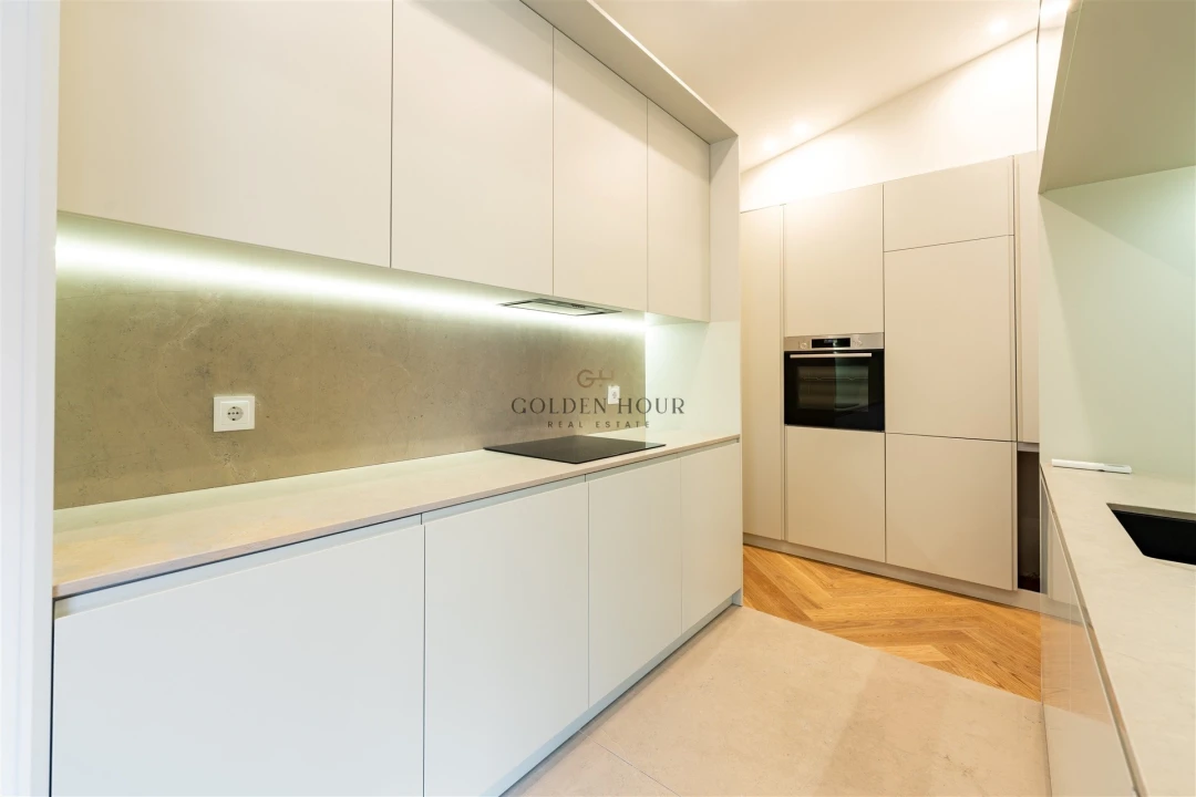 Apartamento T3 para Venda em Cedofeita, Santo Ildefonso, Sé, Miragaia, São Nicolau e Vitória Foto 24