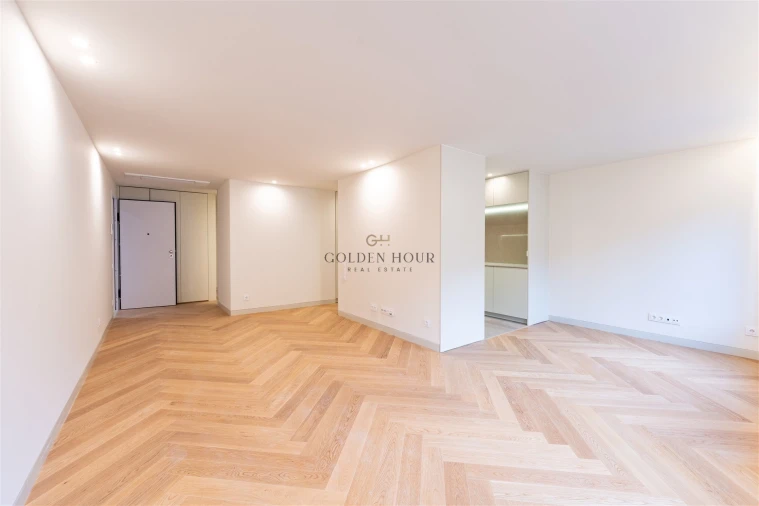 Apartamento T3 para Venda em Cedofeita, Santo Ildefonso, Sé, Miragaia, São Nicolau e Vitória Foto 82
