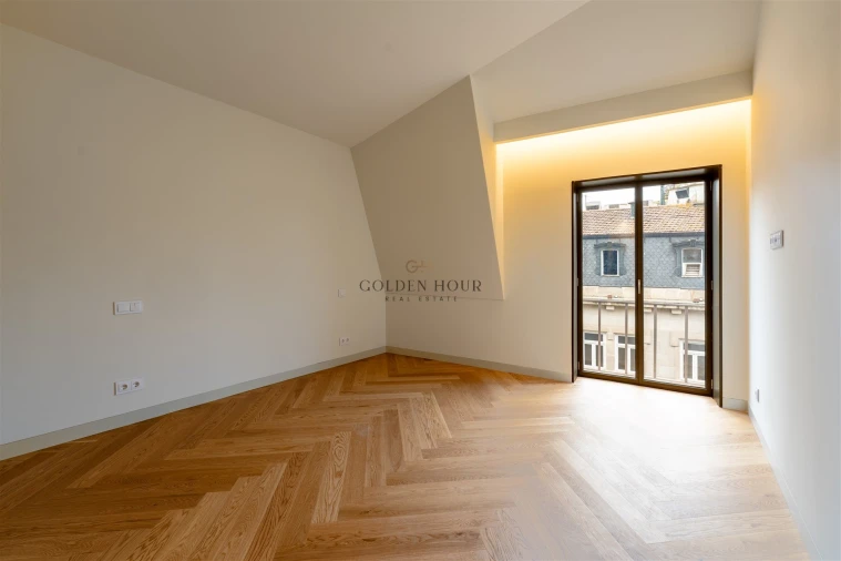 Apartamento T3 para Venda em Cedofeita, Santo Ildefonso, Sé, Miragaia, São Nicolau e Vitória Foto 4