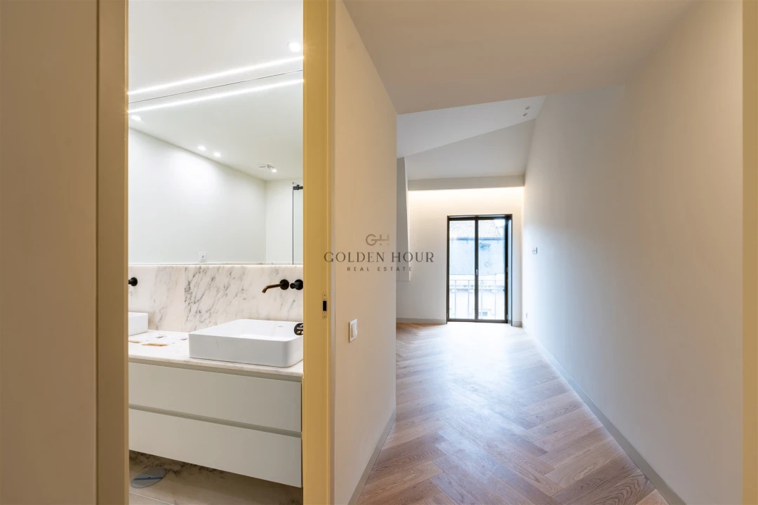 Apartamento T3 para Venda em Cedofeita, Santo Ildefonso, Sé, Miragaia, São Nicolau e Vitória Foto 13