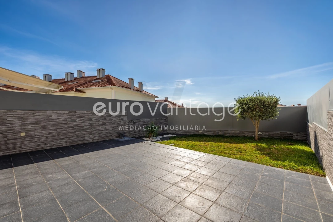 Moradia T3 para Venda em Leiria, Pousos, Barreira e Cortes Foto 5