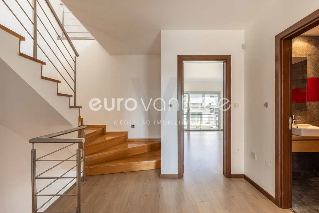 Moradia T3 para Venda em Leiria, Pousos, Barreira e Cortes Foto 12