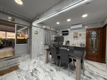 Apartamento T3 para Venda em Póvoa de Santo Adrião e Olival Basto