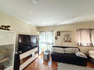 Apartamento T3 para Venda em Póvoa de Santo Adrião e Olival Basto