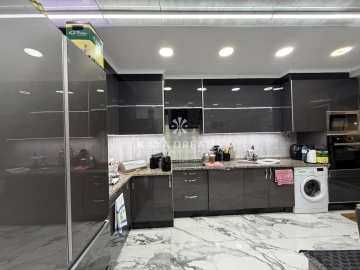Apartamento T3 para Venda em Póvoa de Santo Adrião e Olival Basto