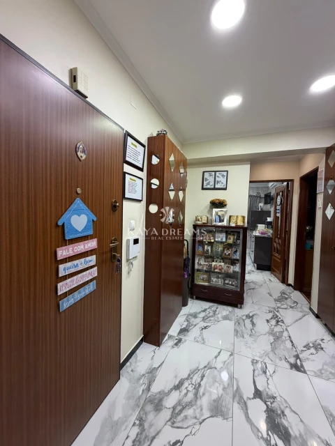 Apartamento T3 para Venda em Póvoa de Santo Adrião e Olival Basto