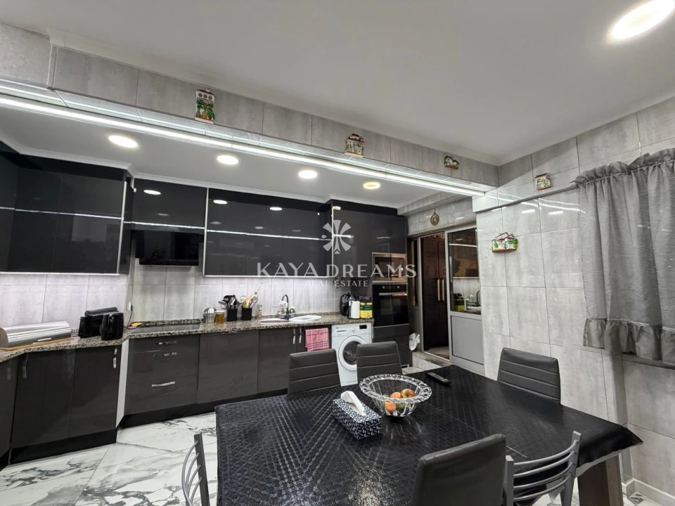 Apartamento T3 para Venda em Póvoa de Santo Adrião e Olival Basto Foto 4