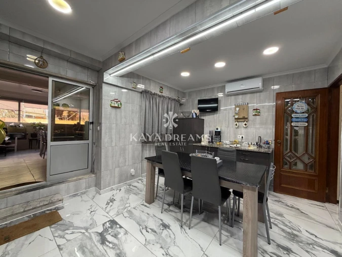 Apartamento T3 para Venda em Póvoa de Santo Adrião e Olival Basto Foto 8