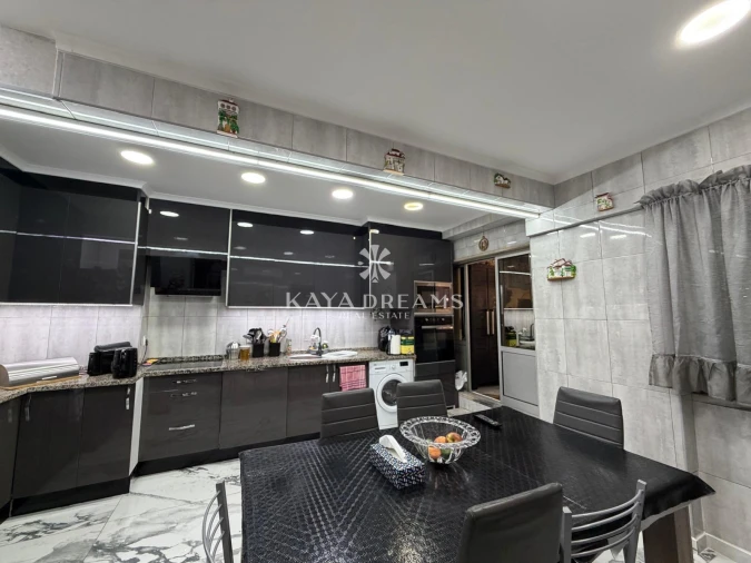 Apartamento T3 para Venda em Póvoa de Santo Adrião e Olival Basto Foto 4