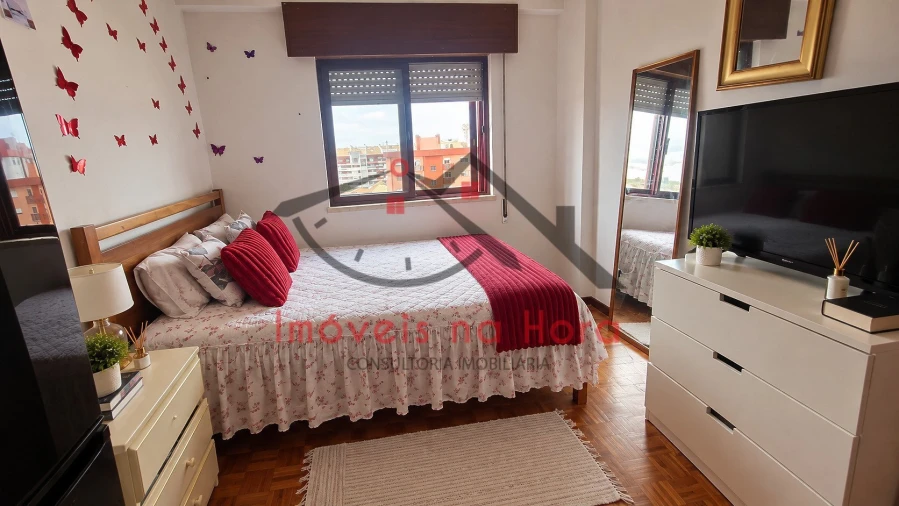 Apartamento T3 para Venda em Algueirão-Mem Martins Foto 11