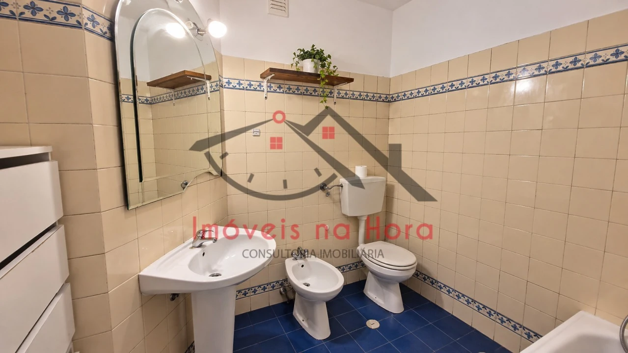 Apartamento T3 para Venda em Algueirão-Mem Martins Foto 4