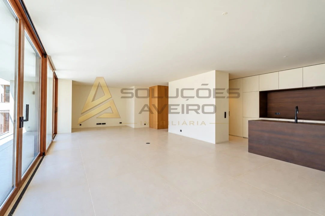 Apartamento T4 para Venda em Matosinhos e Leça da Palmeira Foto 3