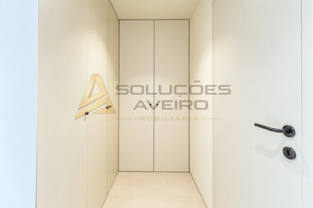 Apartamento T4 para Venda em Matosinhos e Leça da Palmeira Foto 9