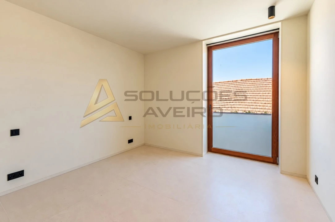 Apartamento T4 para Venda em Matosinhos e Leça da Palmeira Foto 28