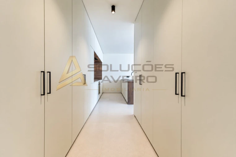 Apartamento T4 para Venda em Matosinhos e Leça da Palmeira Foto 19