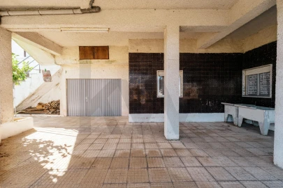 Moradia T5 para Venda em Poiares (Santo Andre)