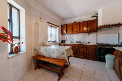 Moradia T5 para Venda em Poiares (Santo Andre)
