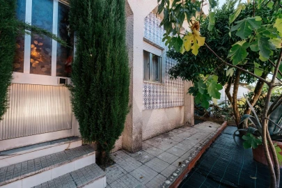 Moradia T5 para Venda em Poiares (Santo Andre)