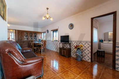 Moradia T5 para Venda em Poiares (Santo Andre)