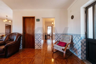 Moradia T5 para Venda em Poiares (Santo Andre)