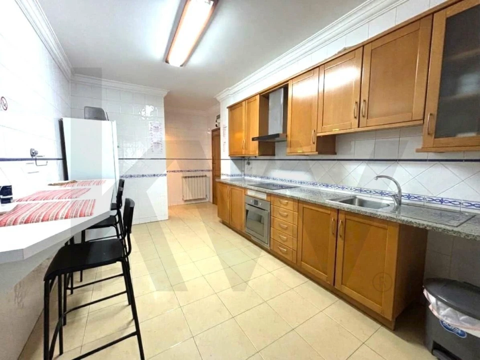 Apartamento T3 para Venda em Leiria, Pousos, Barreira e Cortes Foto 3