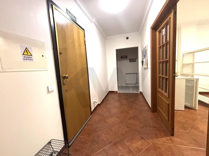Apartamento T3 para Venda em Leiria, Pousos, Barreira e Cortes Foto 14