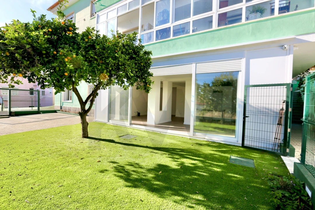Apartamento T4 para Venda em Mina de Água Foto 1