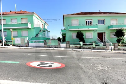 Apartamento T4 para Venda em Mina de Água