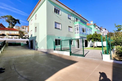 Apartamento T4 para Venda em Mina de Água