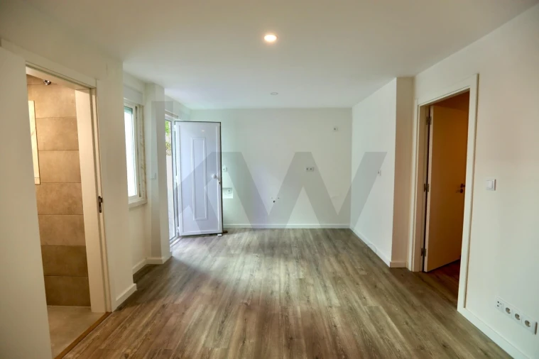 Apartamento T4 para Venda em Mina de Água Foto 14